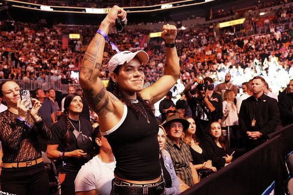 پنج دلیل مهم برای تماشای رویداد UFC 316: نبرد دوباره دوالیشویلی و اُمالی